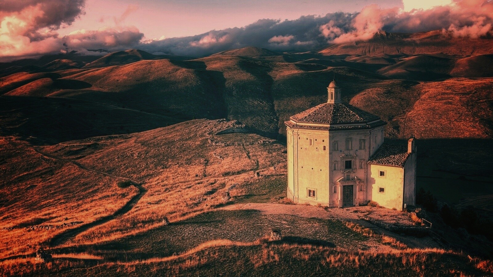 Церковь в Италии обои