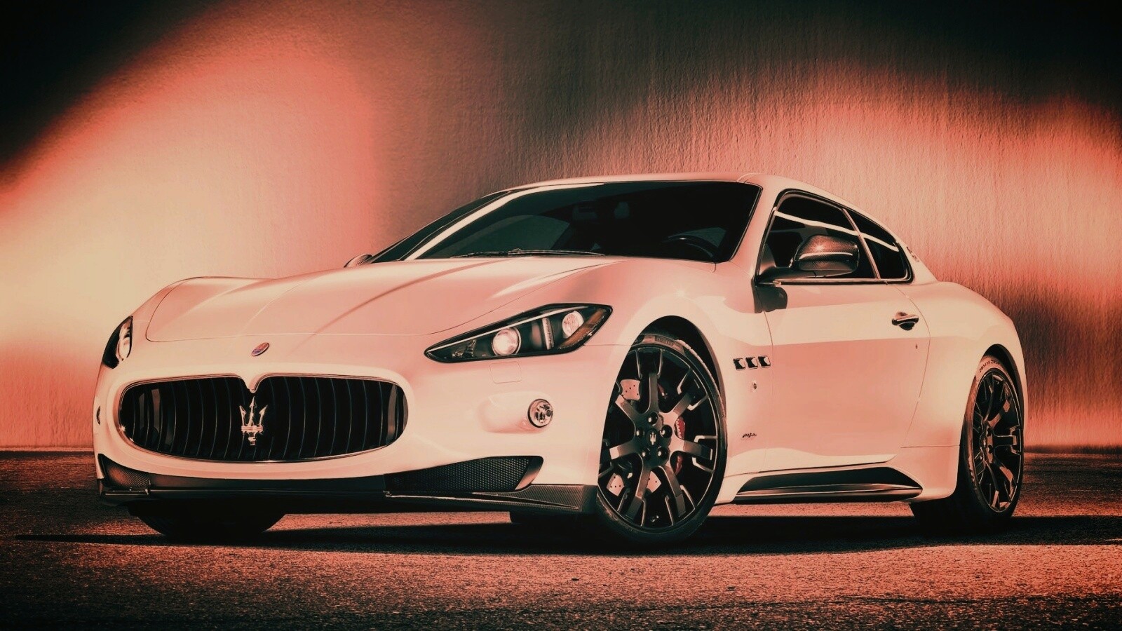 Белый Мазерати обои