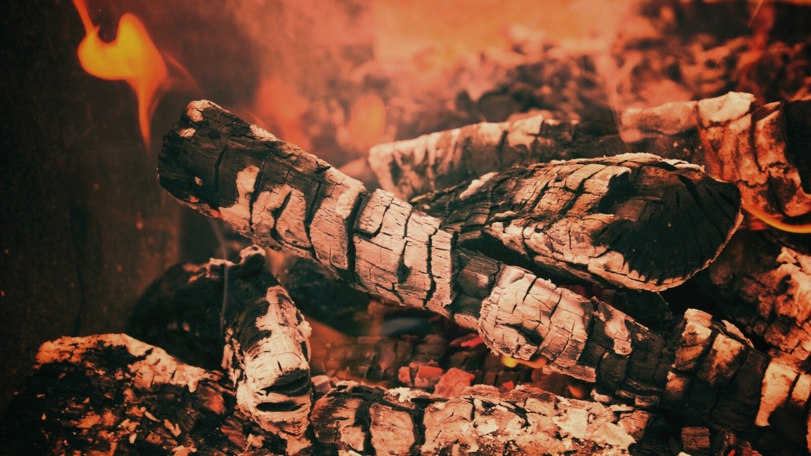 Пылающие дрова обои