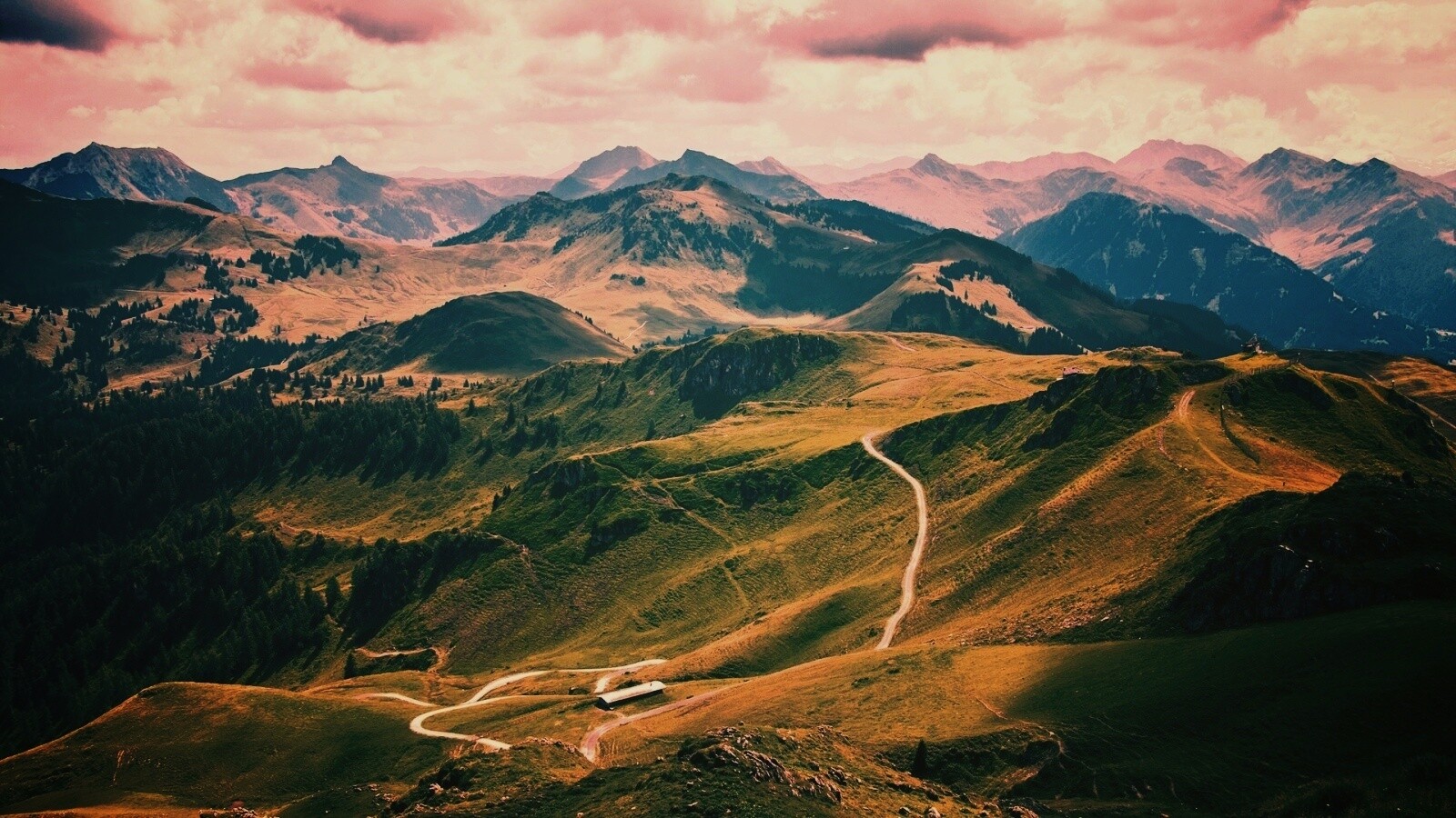 Извилистая горная дорога обои