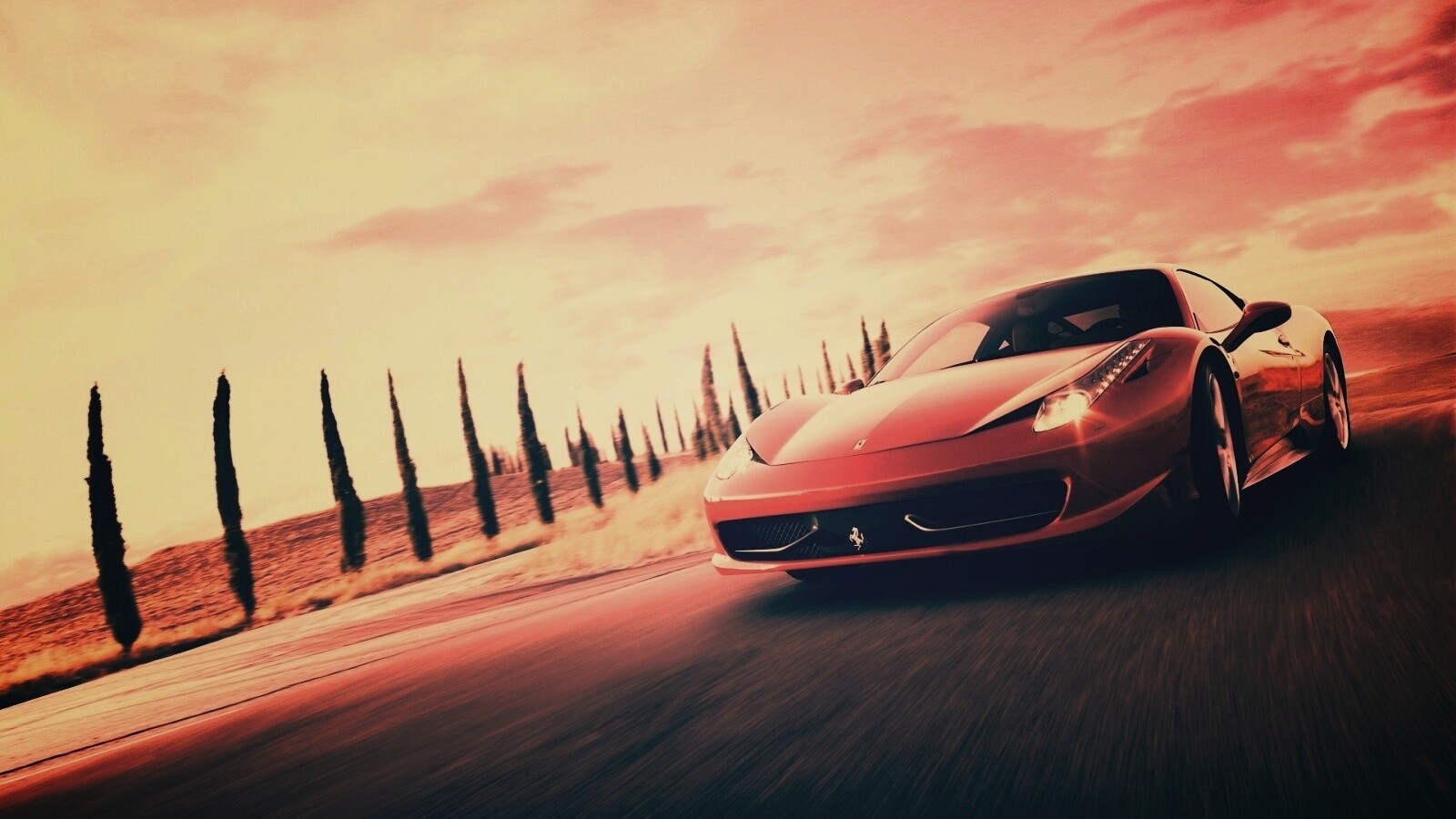Красная Феррари на трассе обои