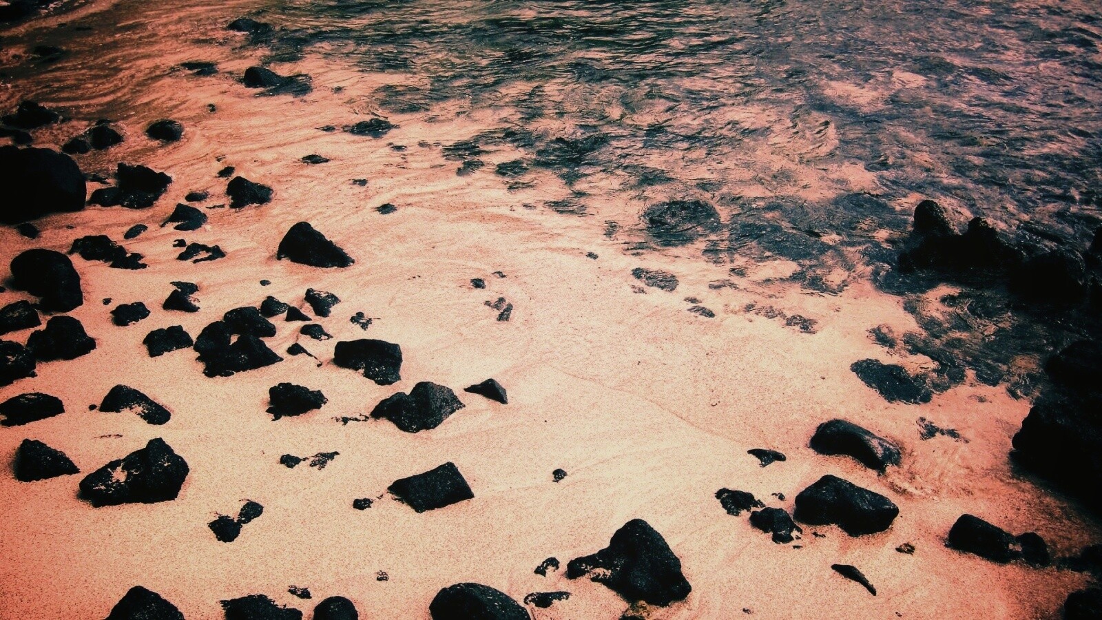 Каменистый берег обои