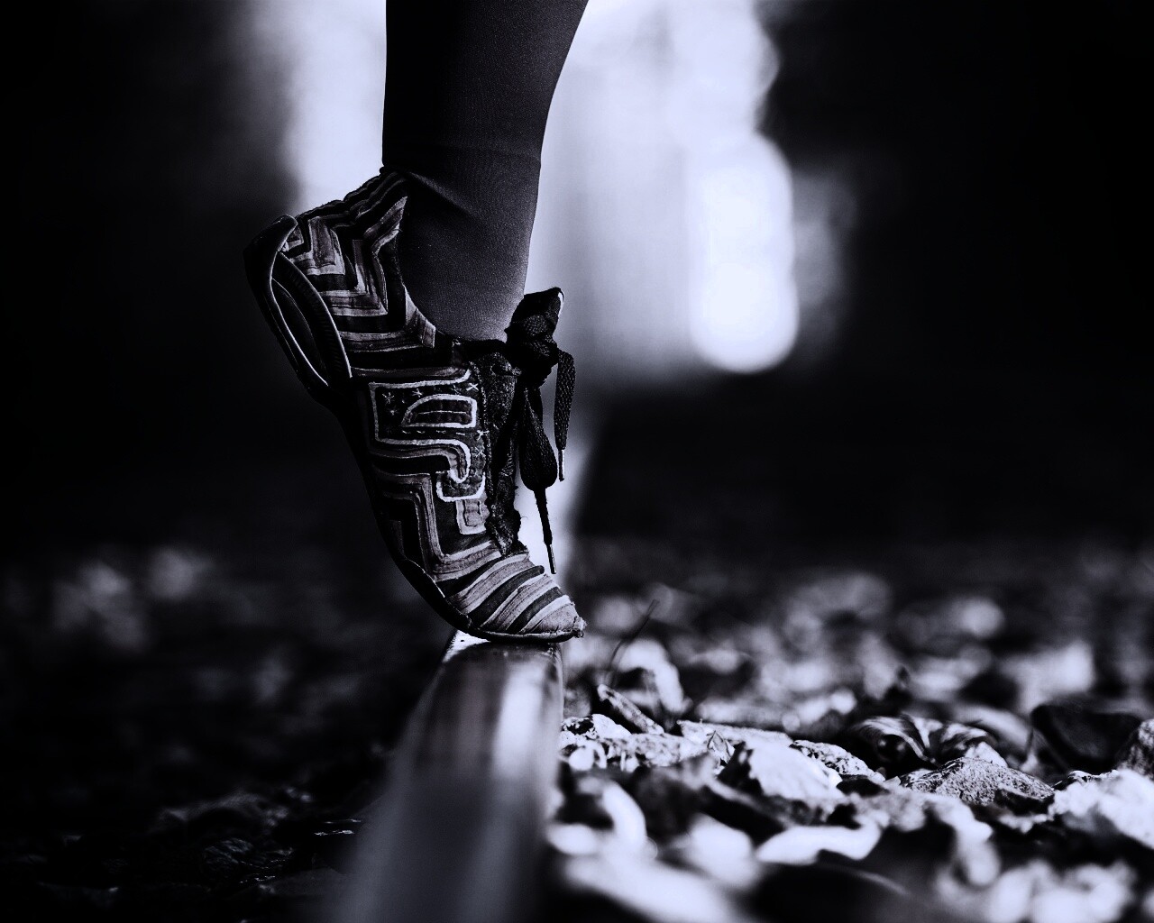 Разноцветные кроссовки обои