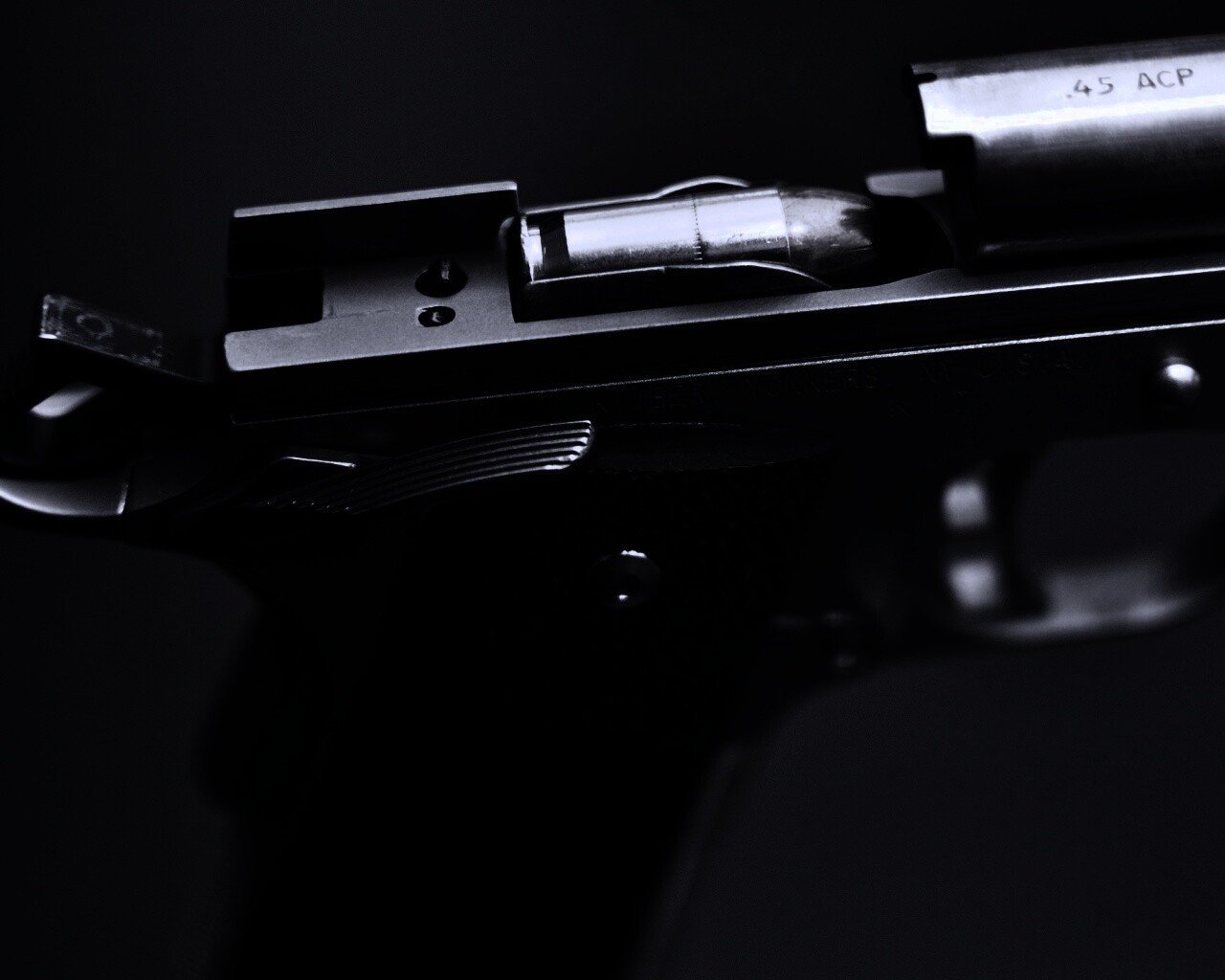 Разобранный пистолет обои