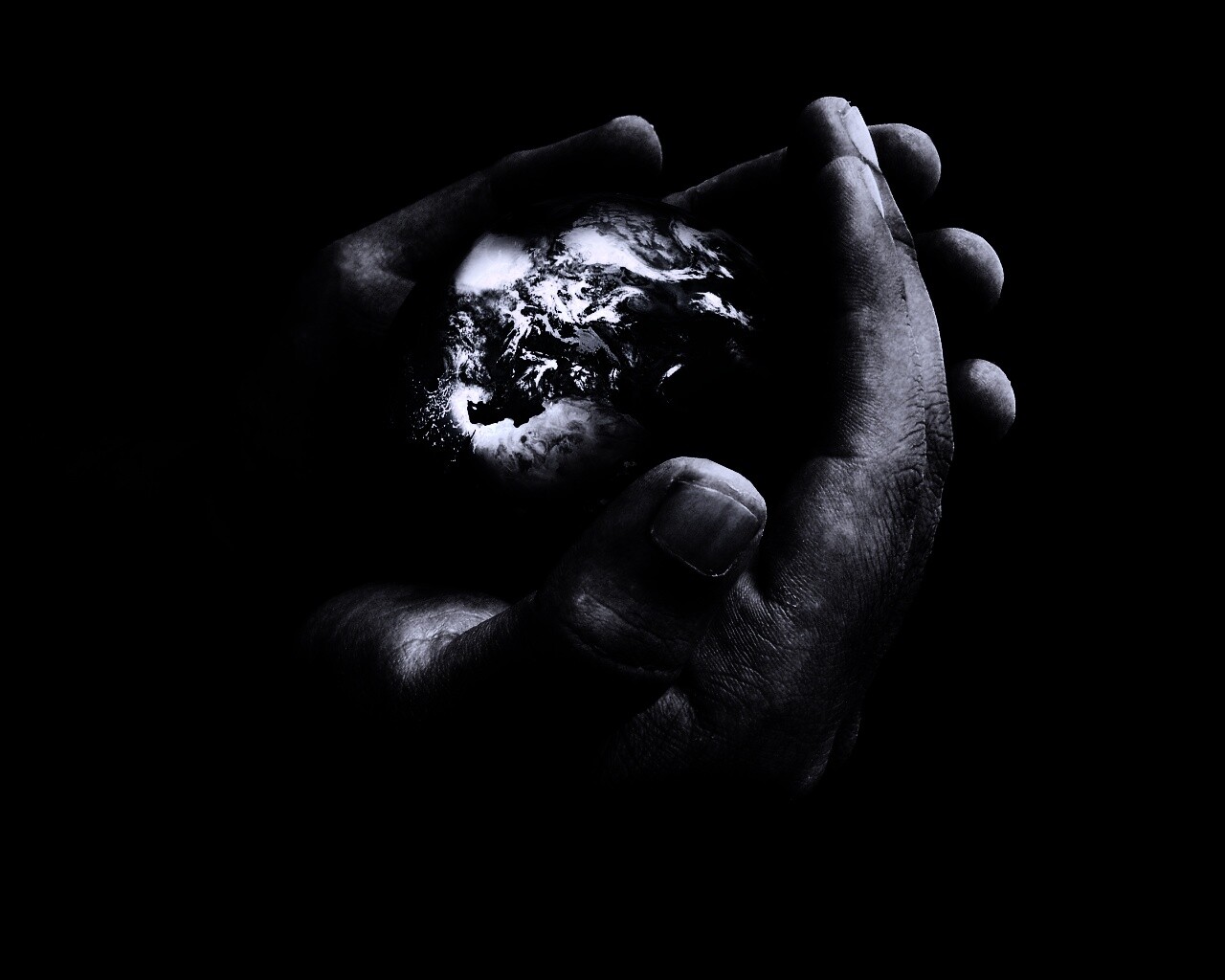 Мир в руках обои