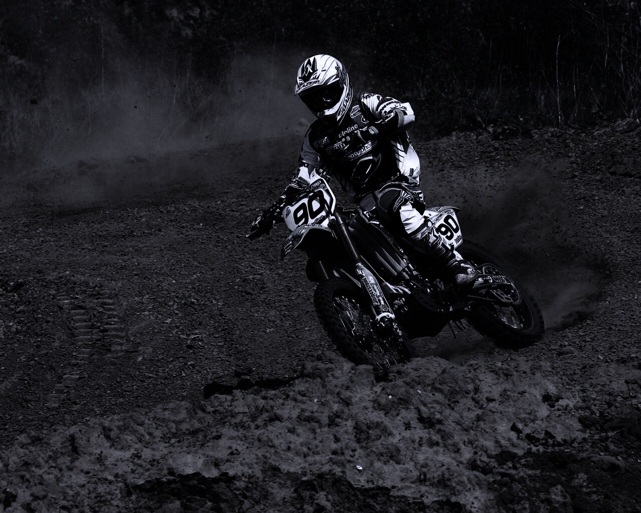 На мототреке обои