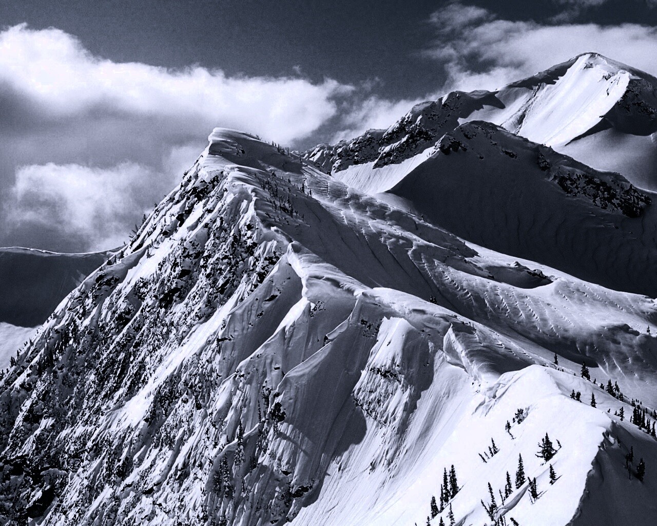 Горная гряда обои