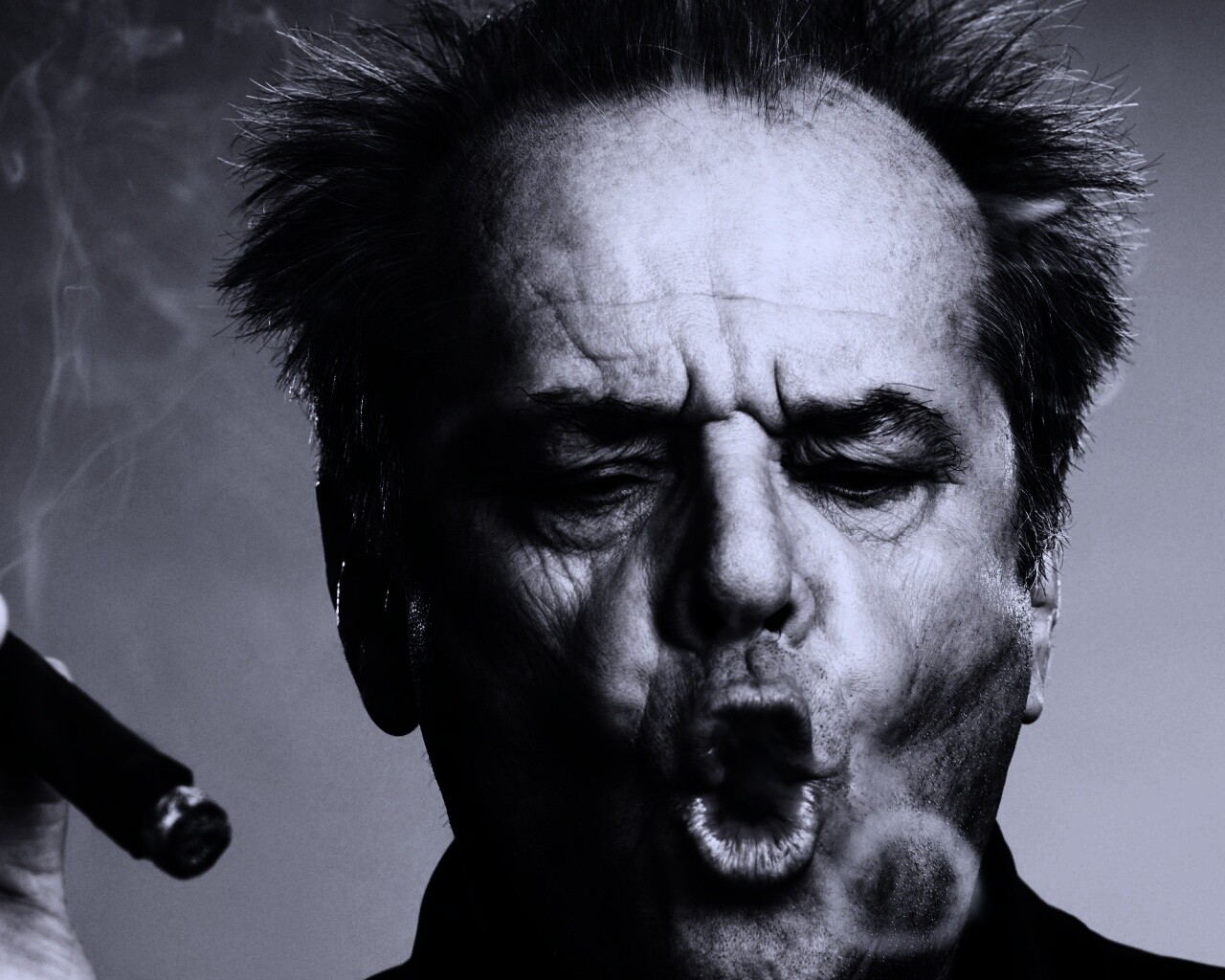 Колечко из дыма обои