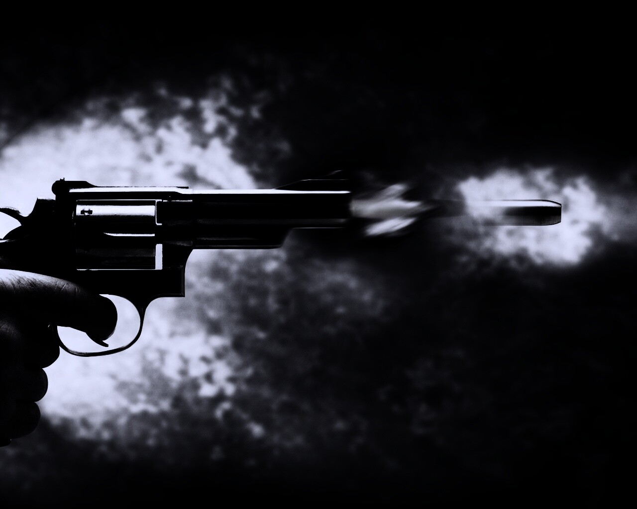 Выстрел из револьвера обои