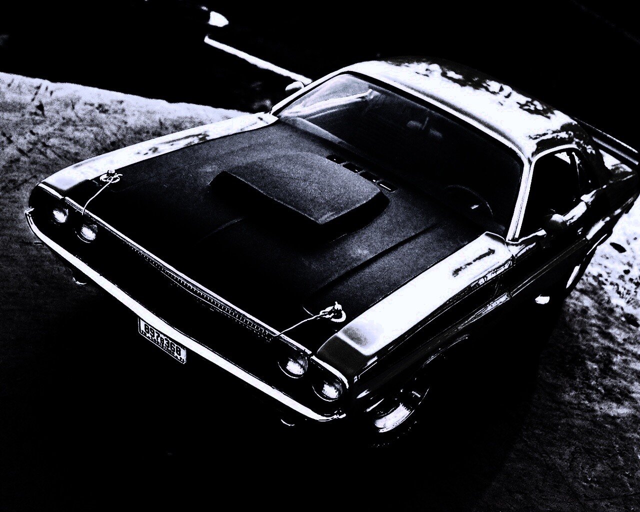 Додж на  каменистой поверхности обои