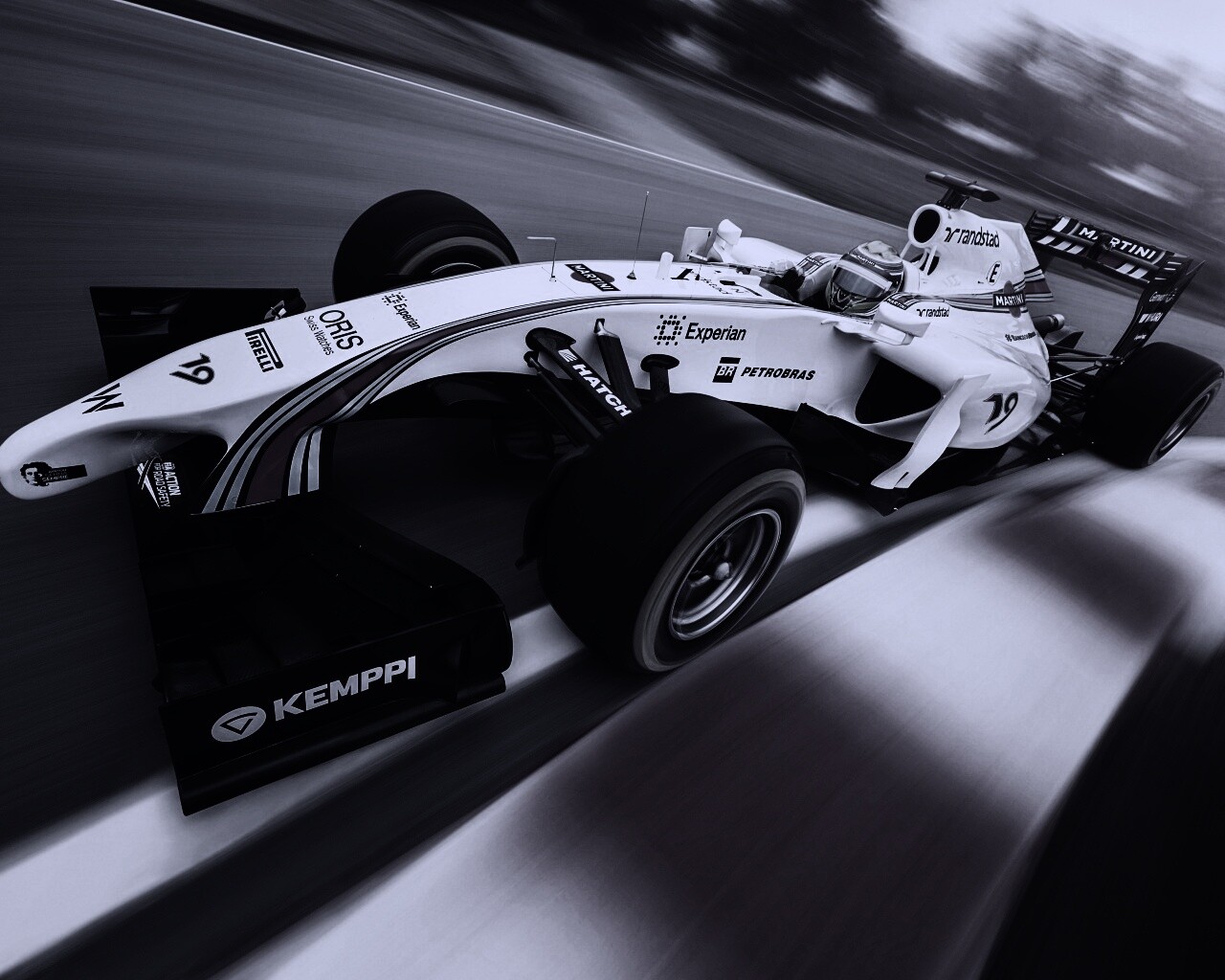 Гоночный болид F1 обои