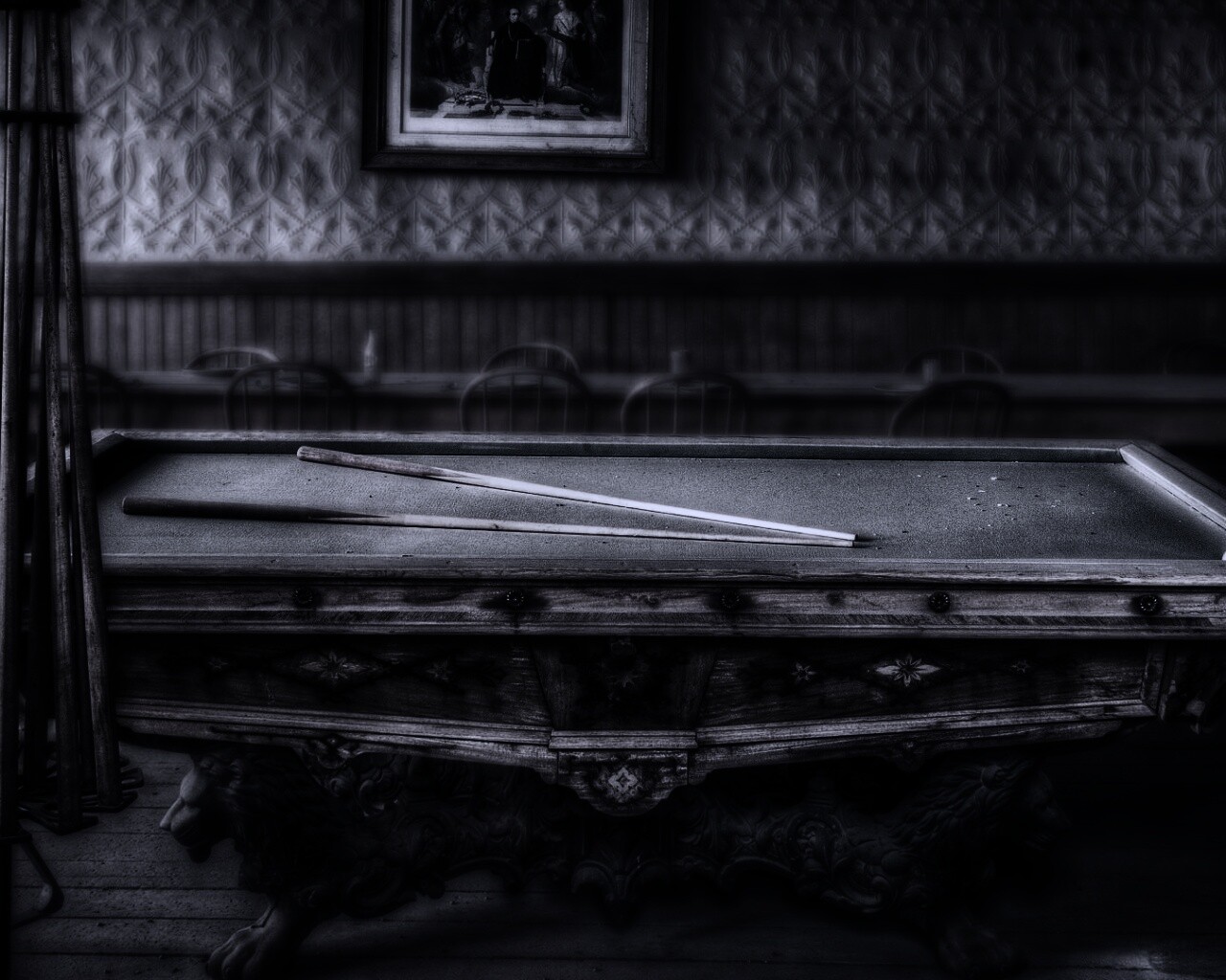 Старинный бильярдный стол обои