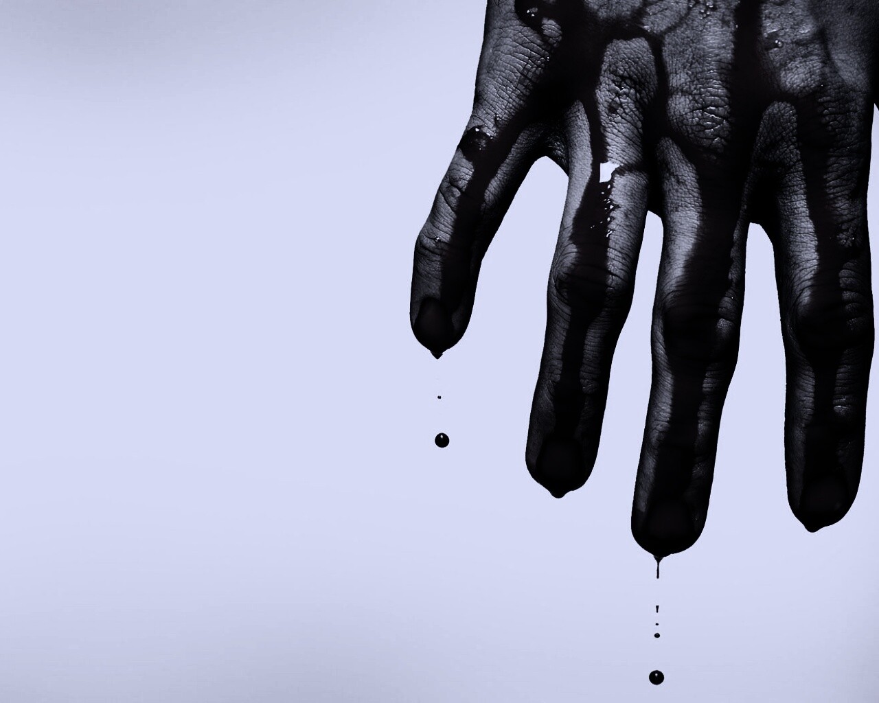 Кровавая рука обои