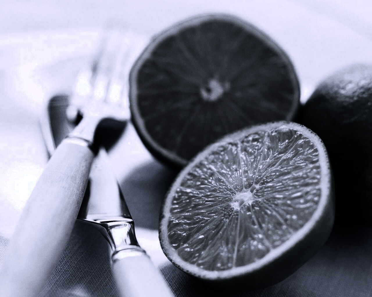 Нож, вилка и лайм обои