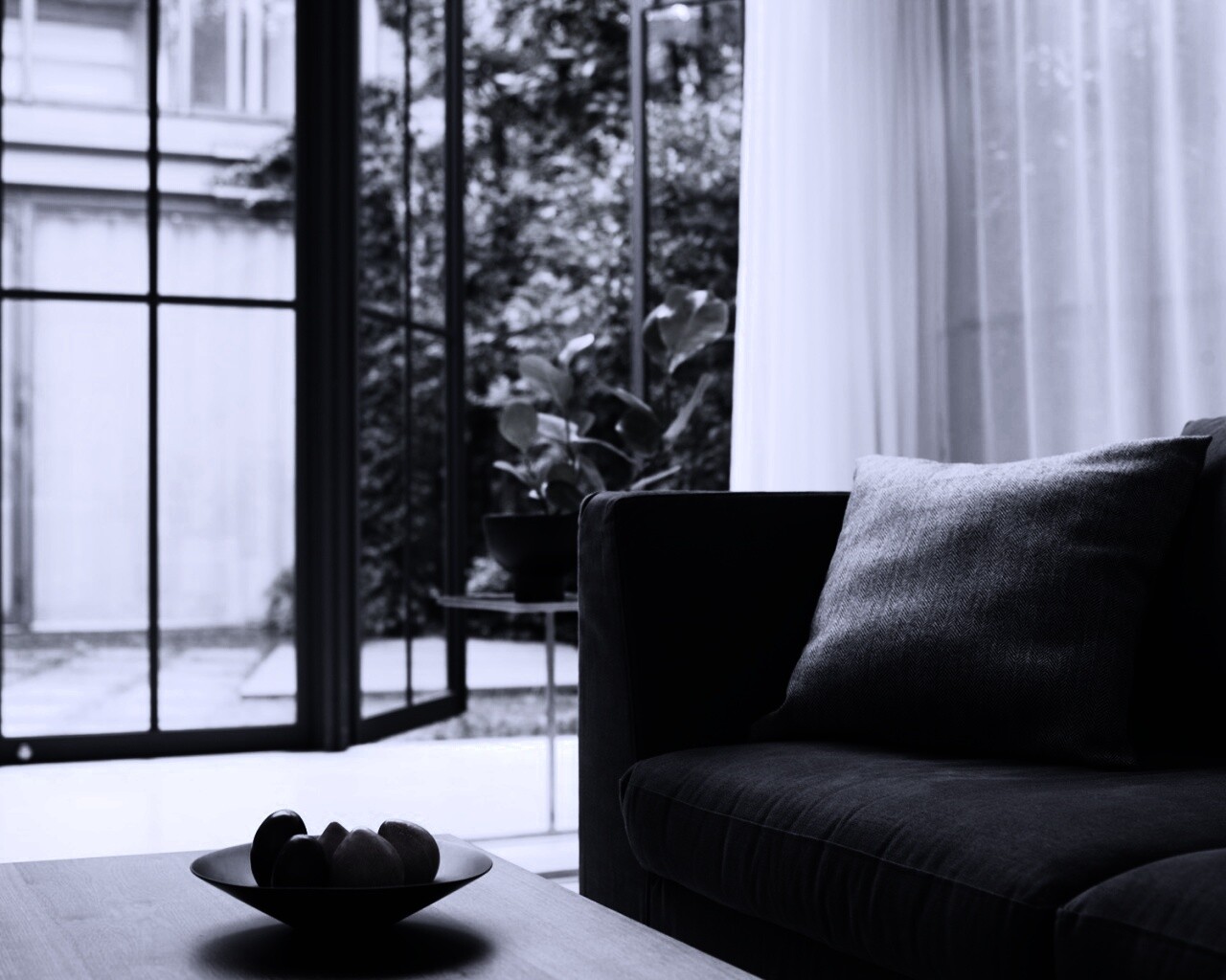 Фрукты в тарелке обои