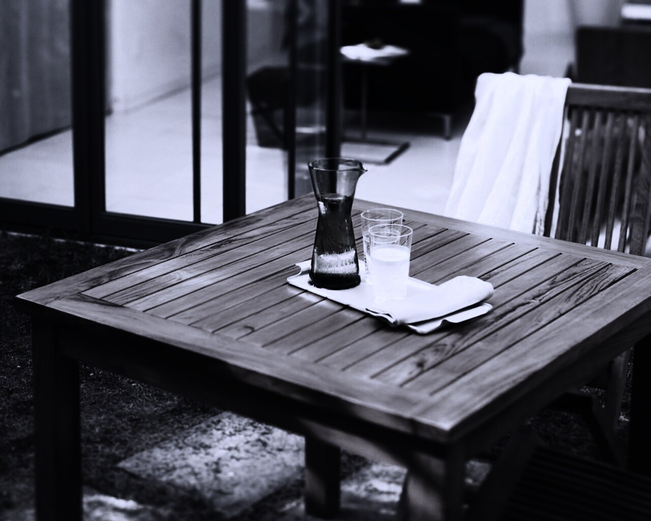 Фужер с водой обои