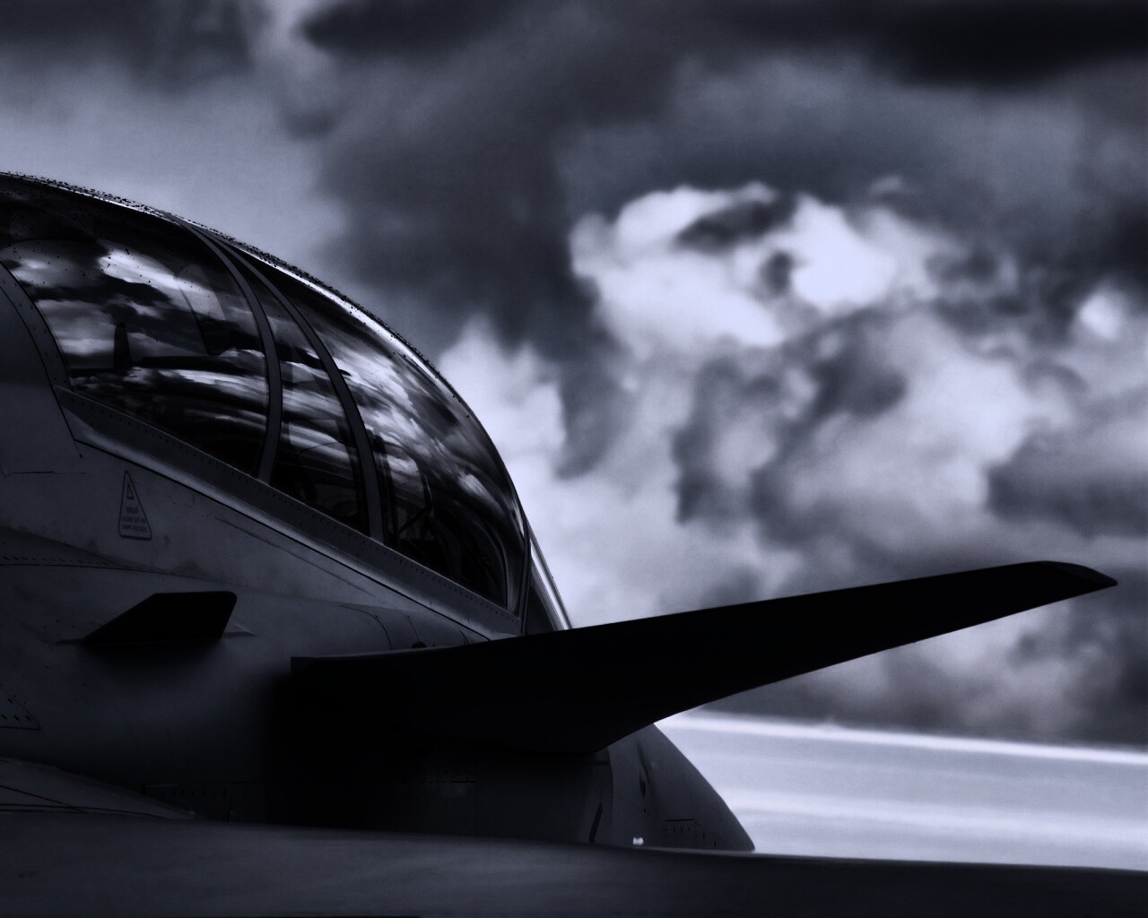 С крыла истребителя обои