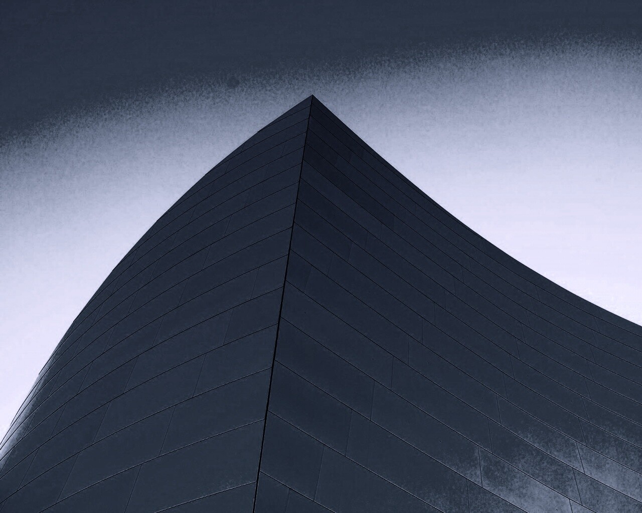 Угол небоскреба обои