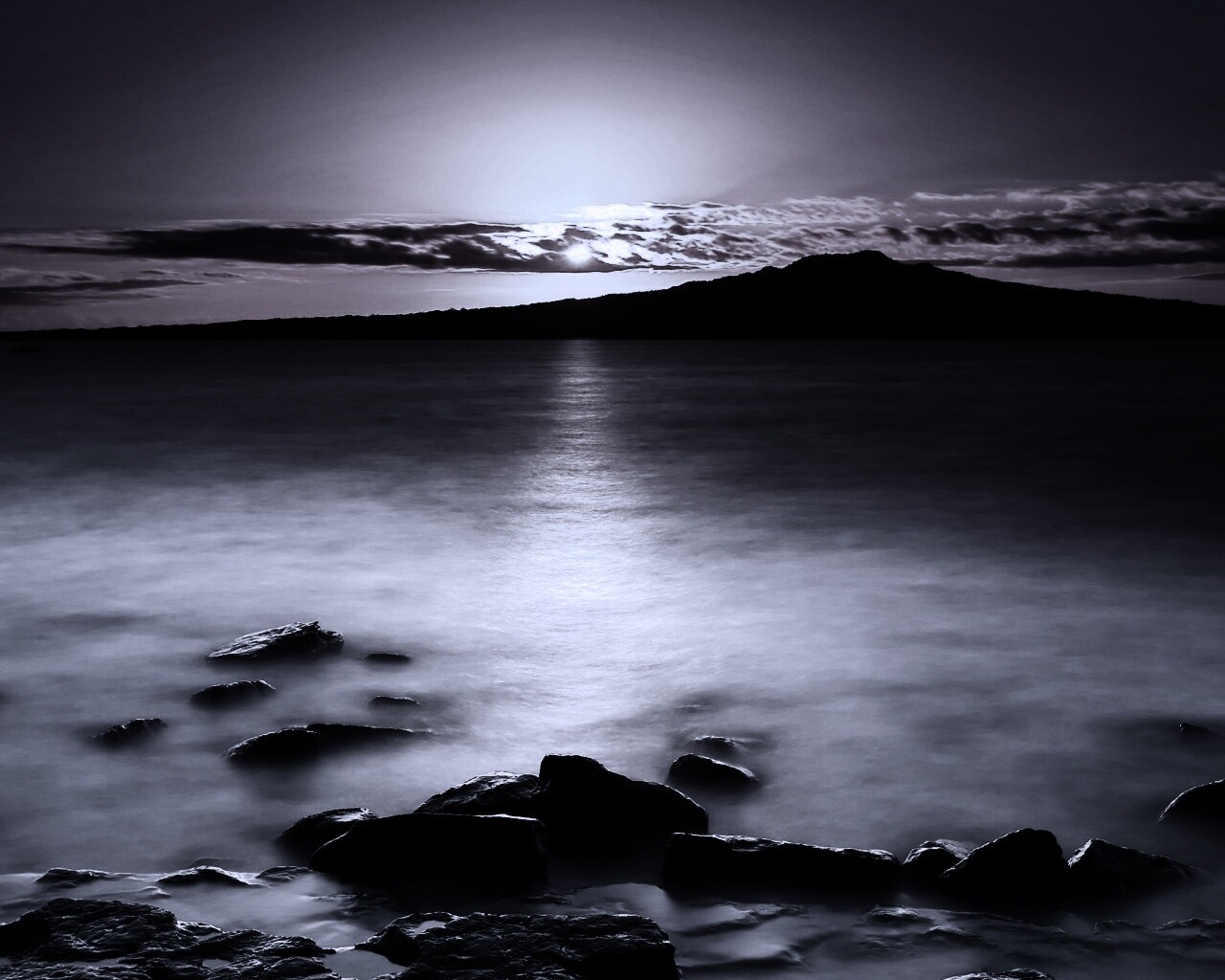 Восход над озером обои