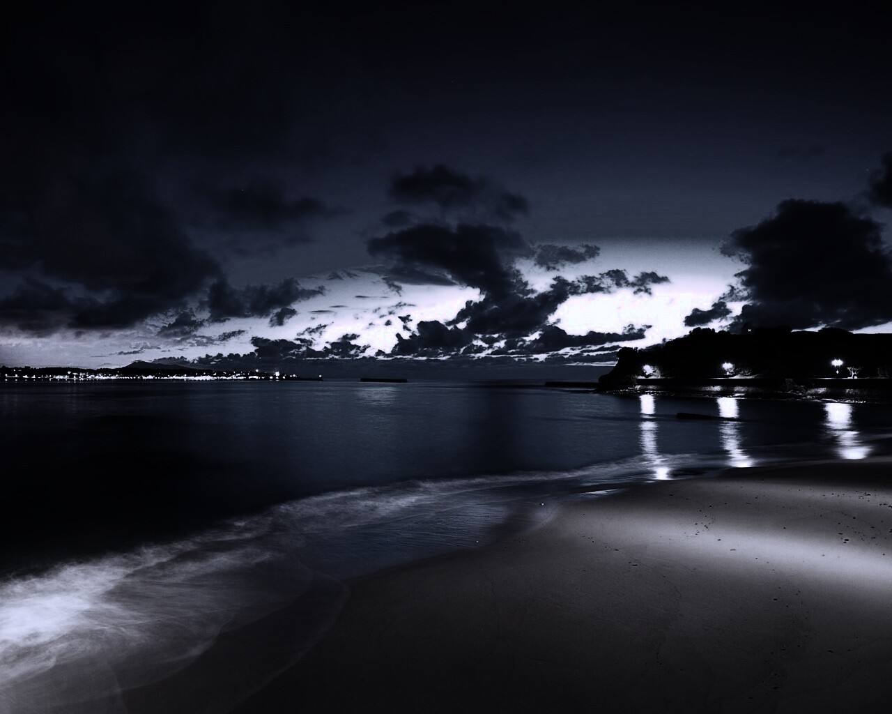 Пляж во франции ночью обои