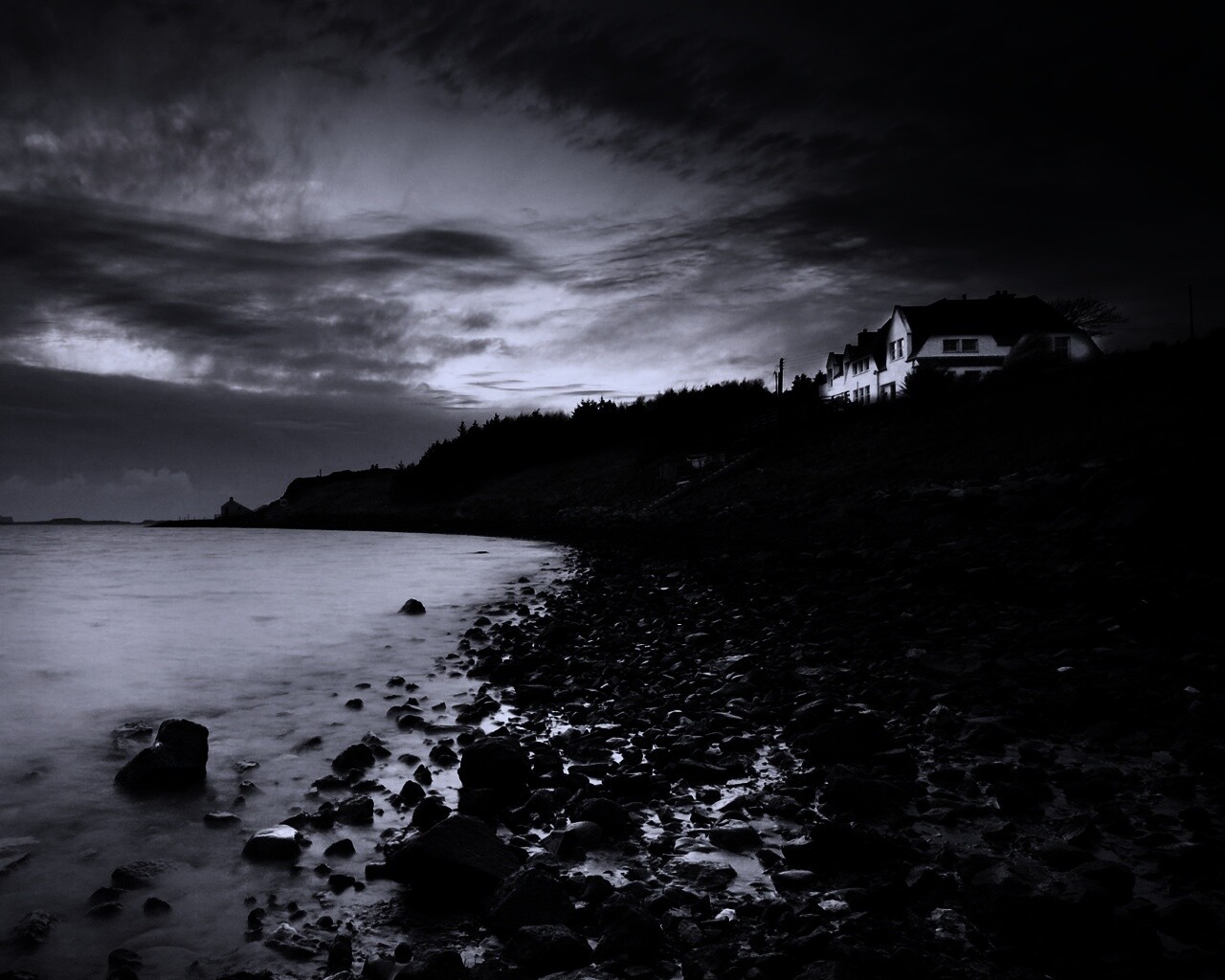 Дом у озера обои