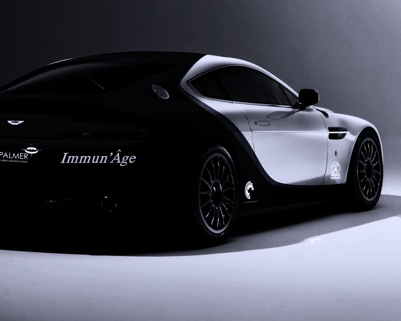 Астон Мартин обои