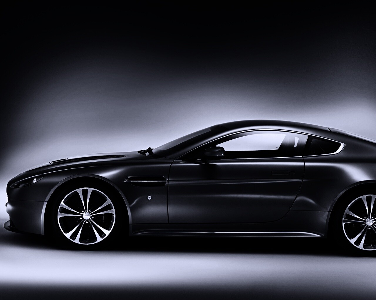 Астон Мартин обои