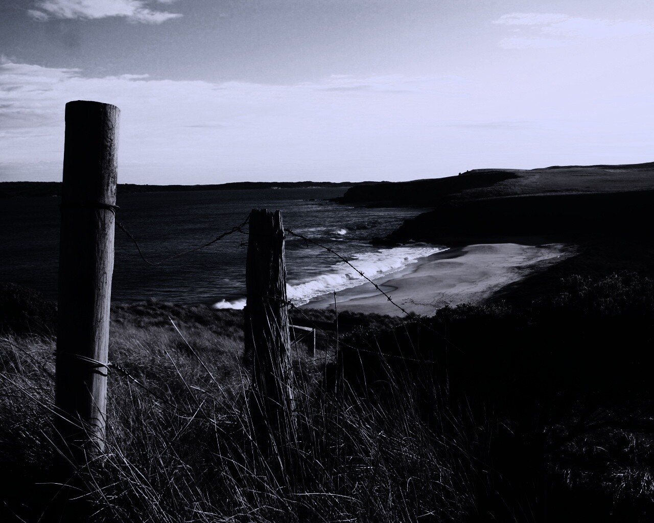 Пляж на озере обои