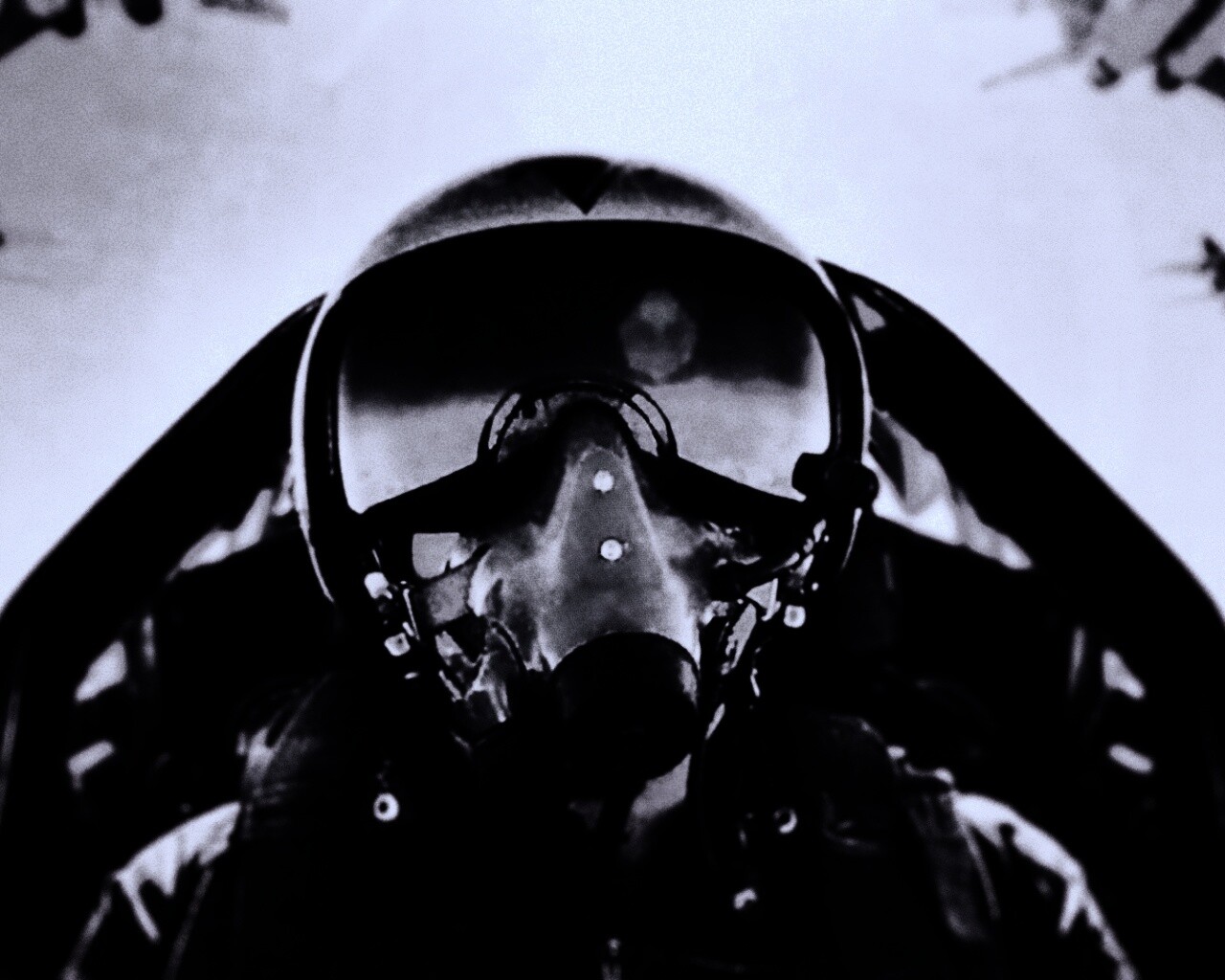 Пилот истребителя обои