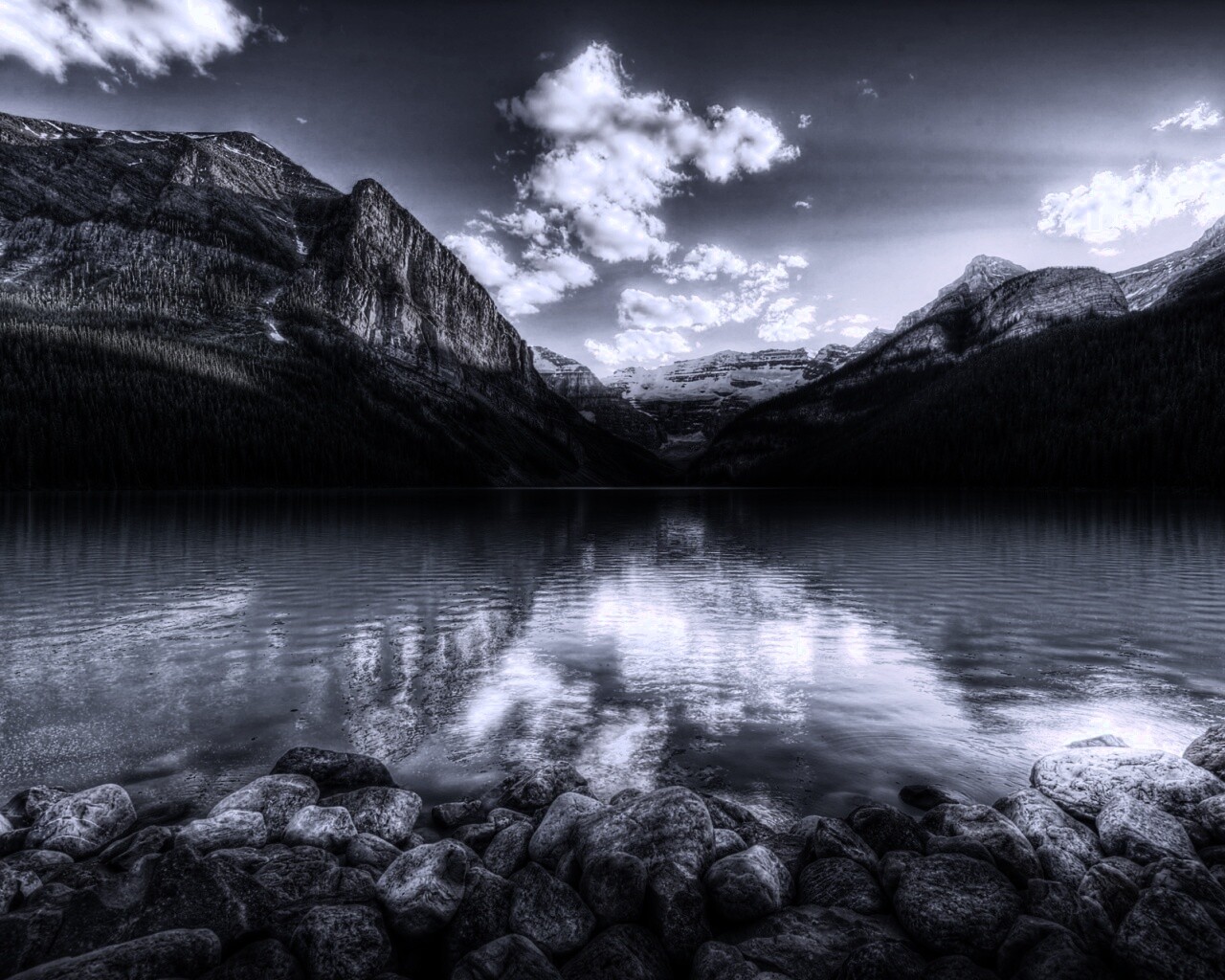 Горное озеро обои