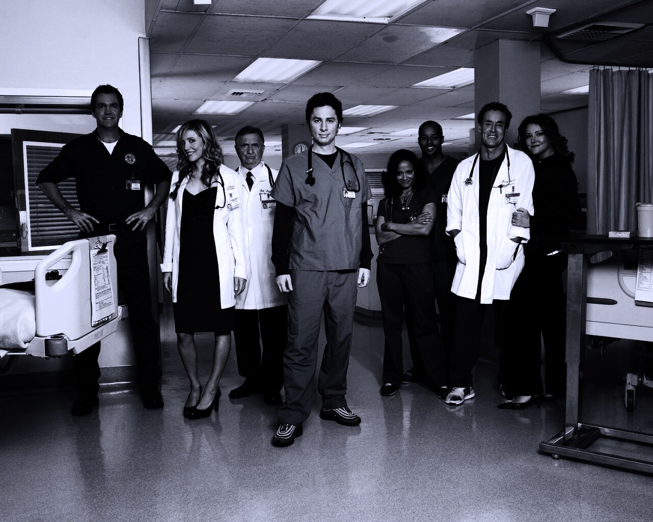 Герои сериала Клиника обои