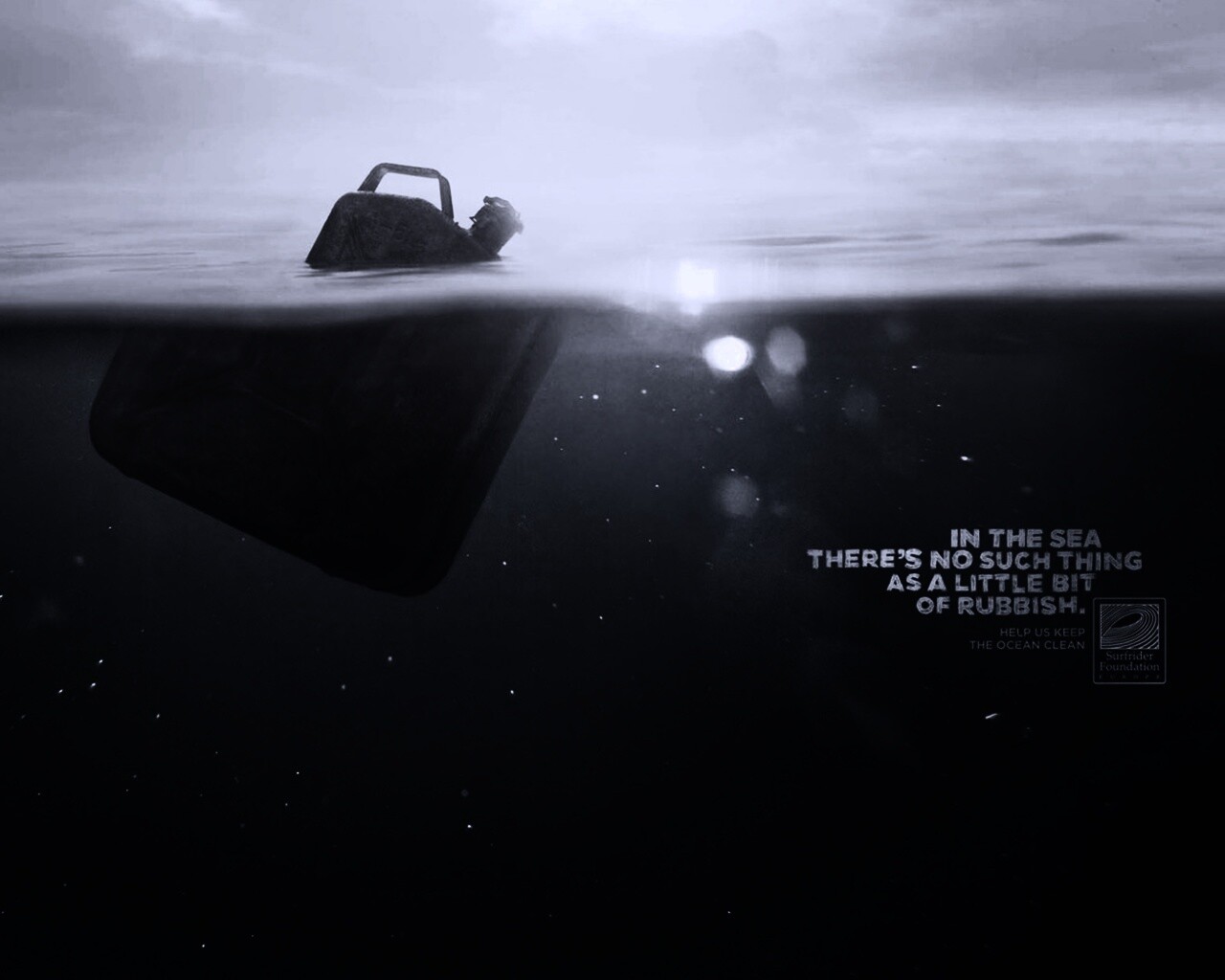 Не бывает "немного" мусора обои