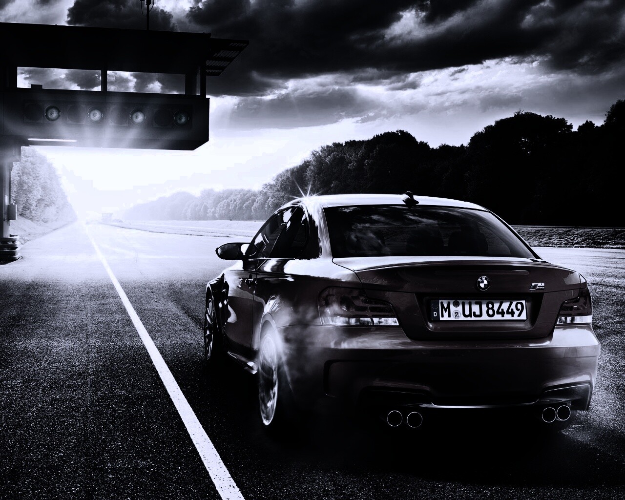 Оранжевый BMW серии M обои