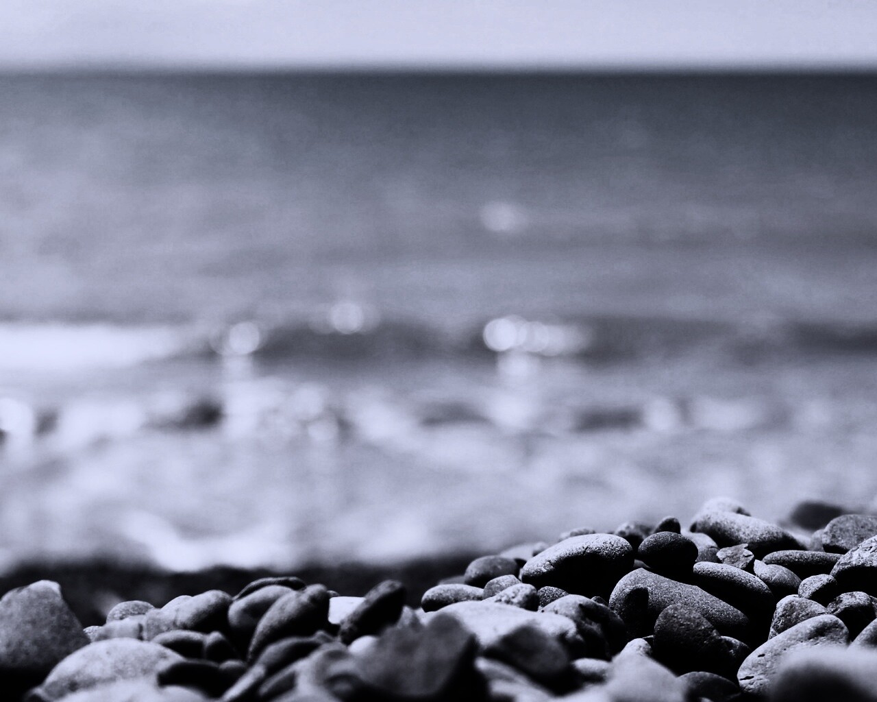 Пляж из гальки обои