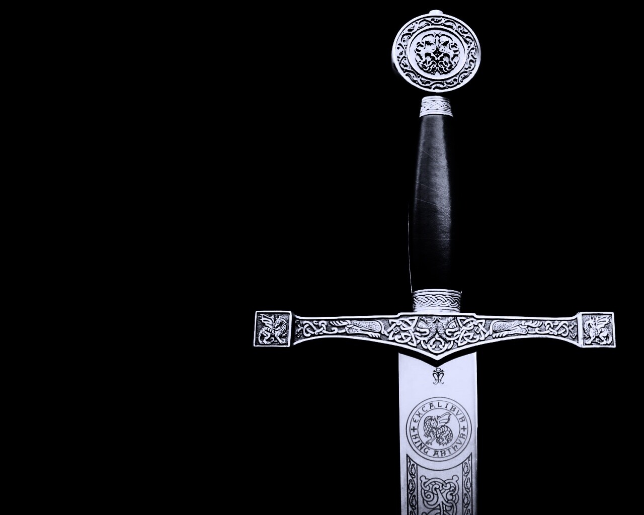 Гарда и эфес средневекового меча обои