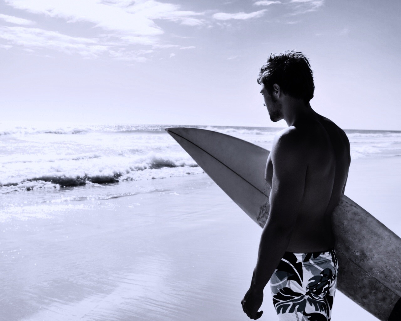 Собирается оседлать волну обои