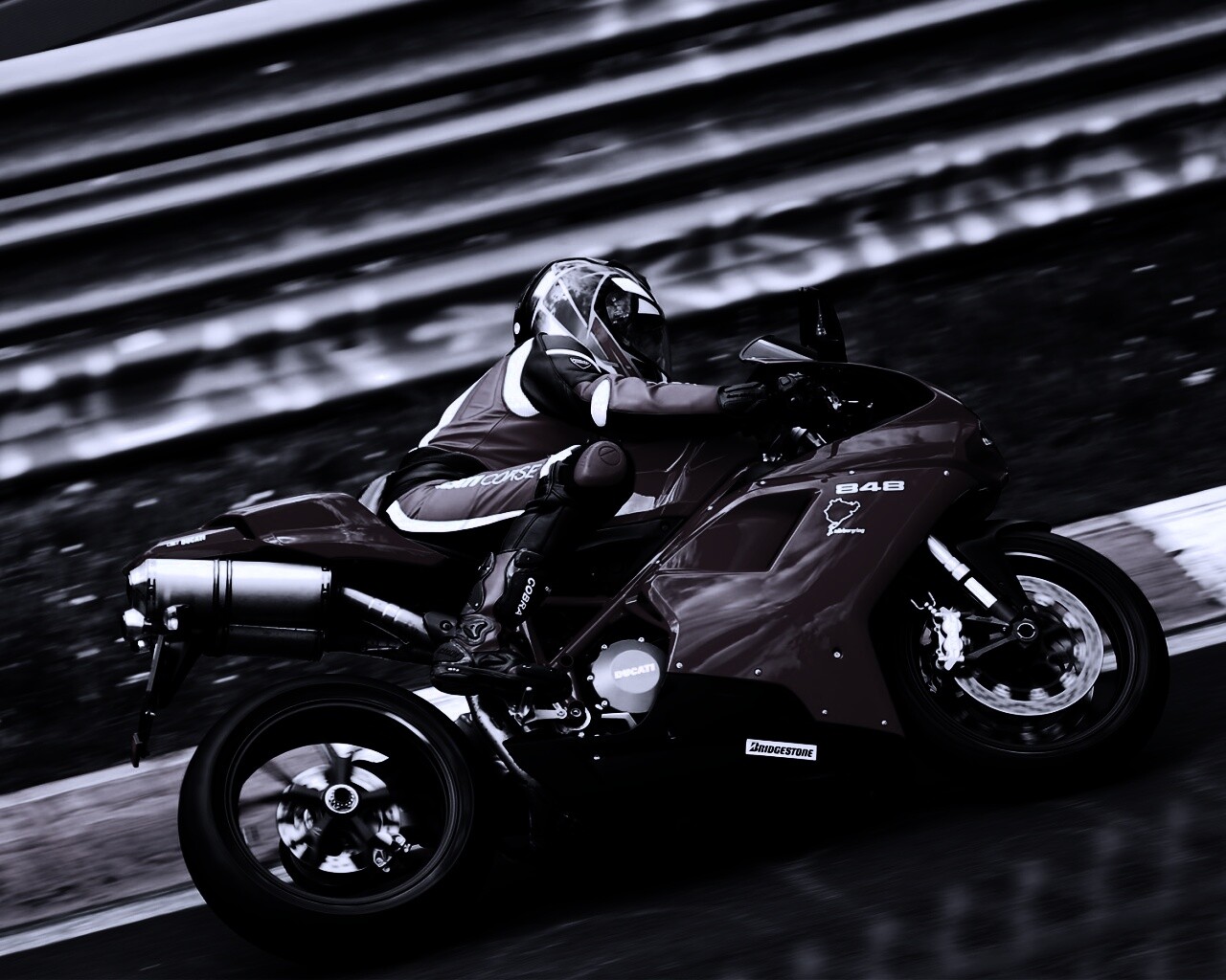 Красный мотоцикл обои