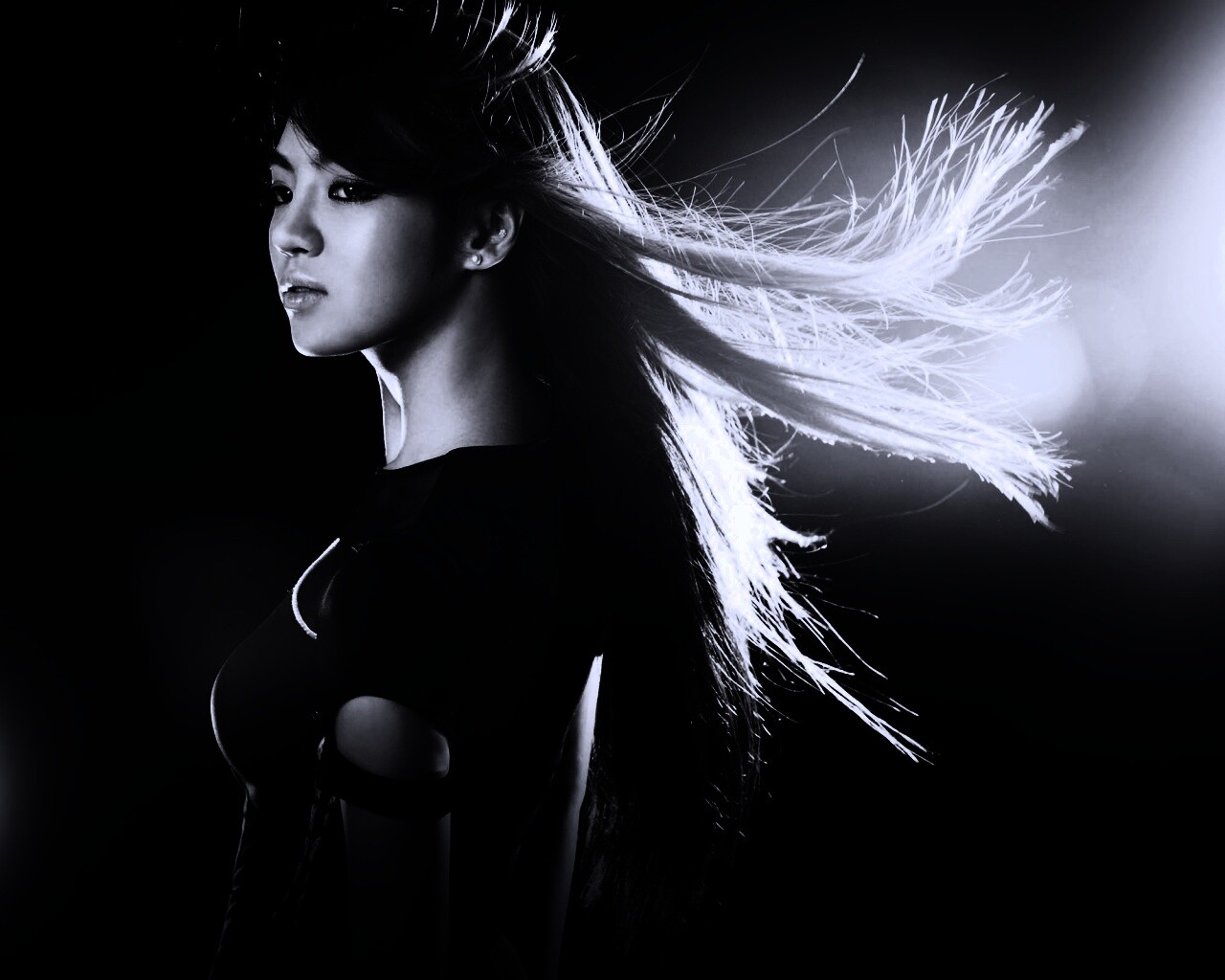 Стройная азиатка обои