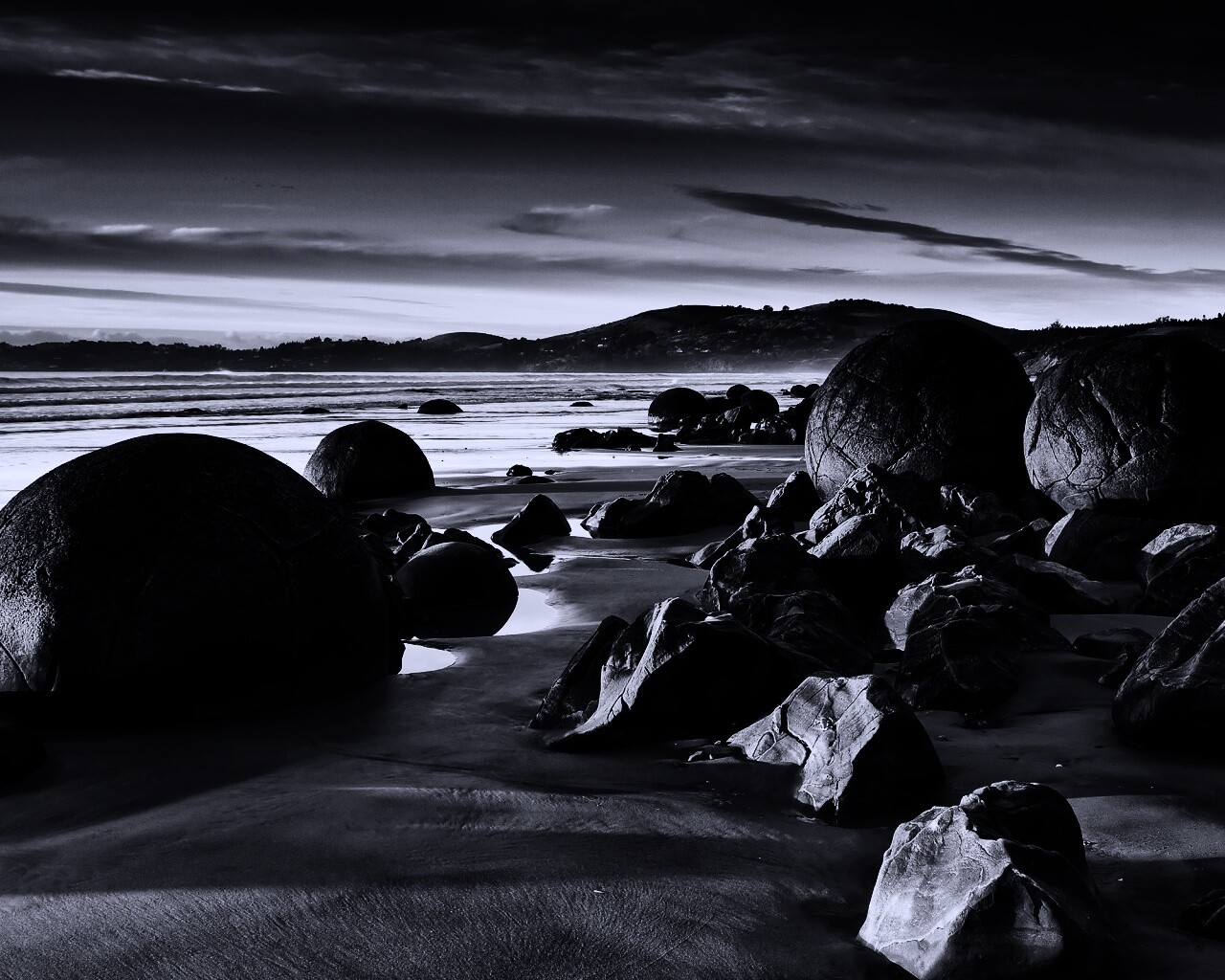 Каменные шары обои