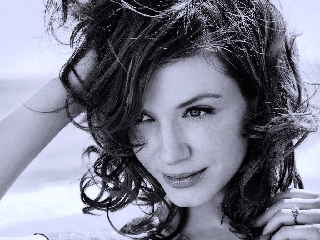 Рыжая красавица обои