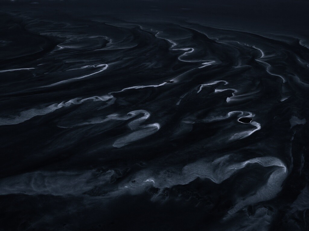 Остров среди лазурных рифов обои