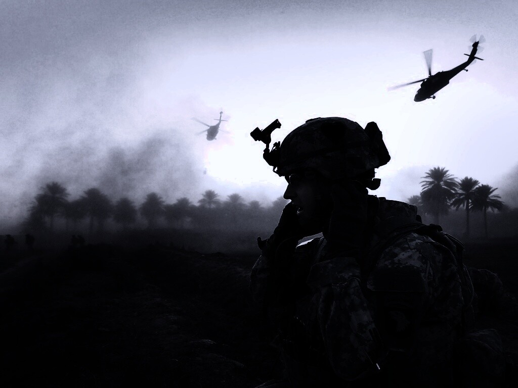 СОлдат во время боевых действий обои