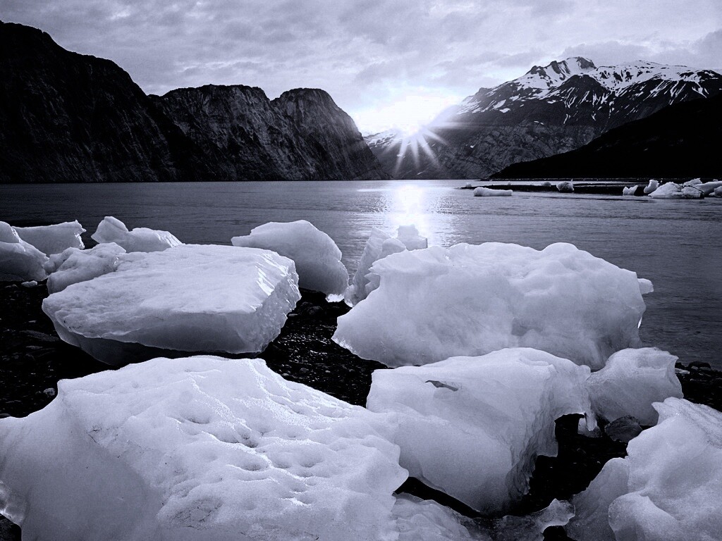 Зимнее горное озеро обои