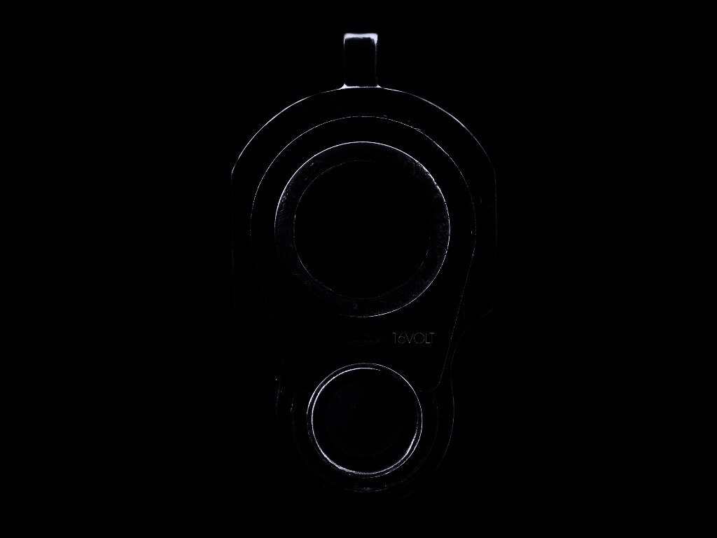 Дуло пистолета обои