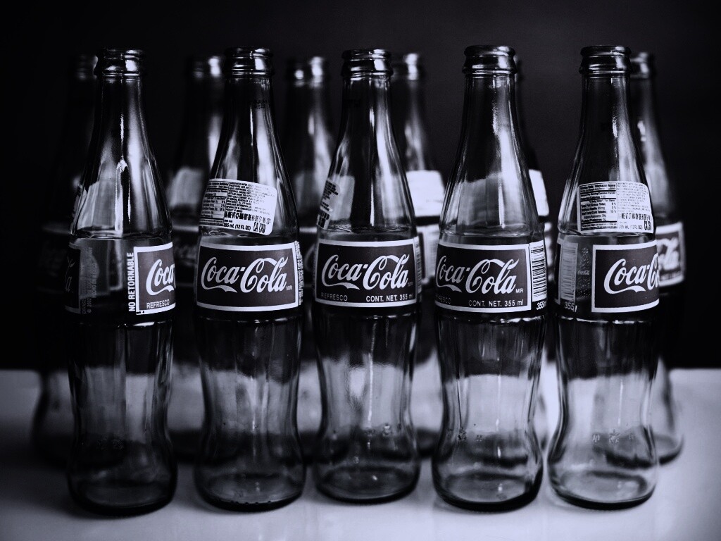Бутылки Кока Колы обои