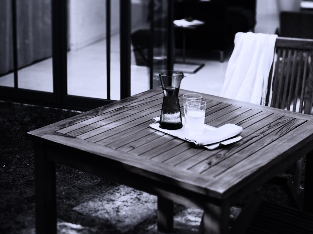 Фужер с водой обои