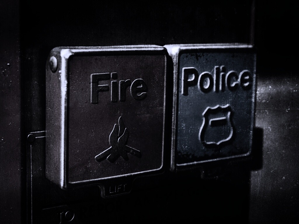 "Экстренные" кнопки обои