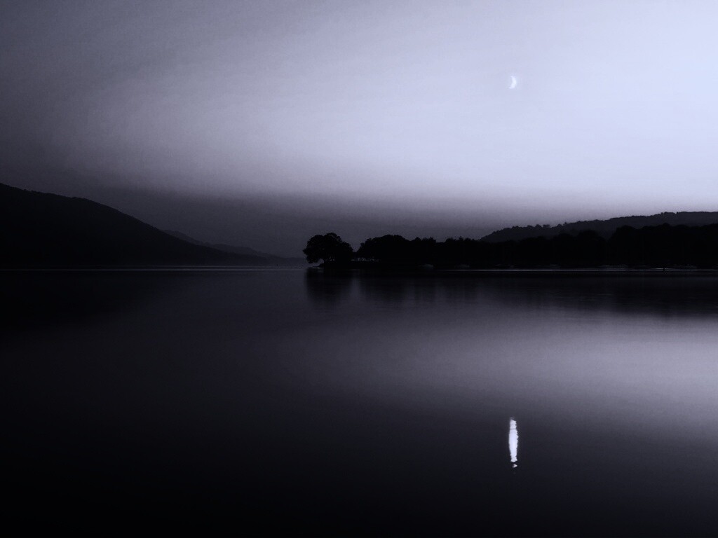 Сумерки над озером обои