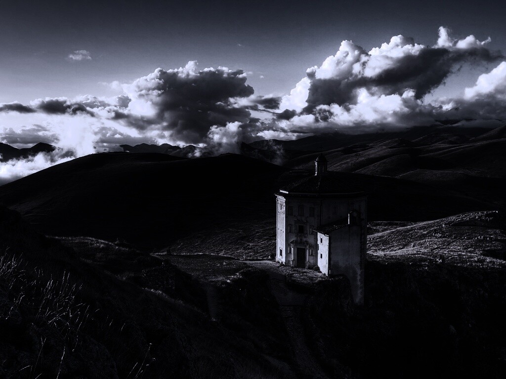 Горная церковь обои