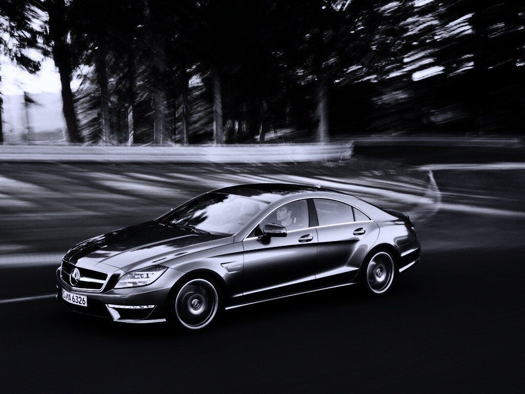 Мерседес в движении обои